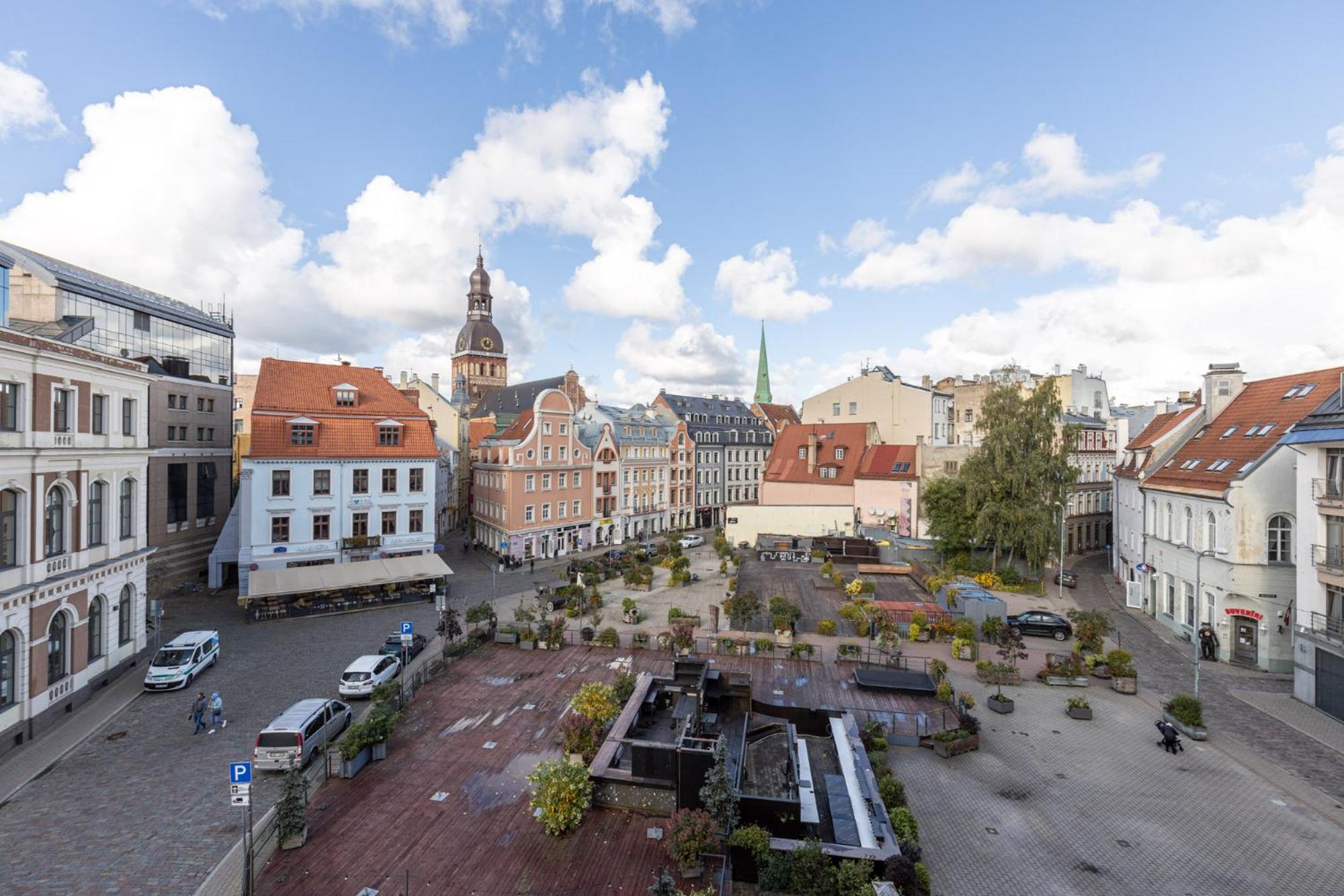 Old Lux View
